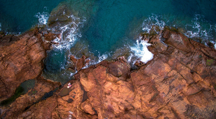 matt-howard-0TKJaGC8ubs-unsplash-min
